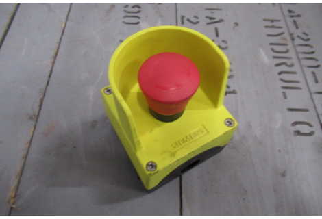 Noodstop SIEMENS 3SU1801-0NB00-2AC2. Used for test.